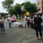 Familiares del hombre llevaron los féretros desde Portoviejo, en Manabí. Luego trasladaron el cuerpo del sujeto hacia esa provincia.