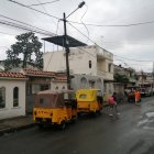 Los criminales se movilizaban en un automóvil de marca Nissan, de color gris. Se investiga cuál fue la motivación de este hecho violento.