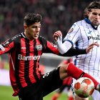 Piero Hincapié fue titular en la derrota que sufrió el Bayer Leverkusen, ante el Atalanta de Italia, en la UEFA Europa League.