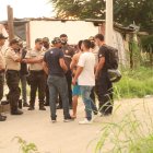 Agentes policiales llegaron a la populosa zona para investigar este hecho.