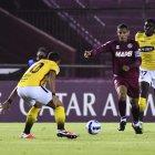 Lanús va ganando el partido en la primera parte.