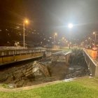 El afluente sufrió una crecida histórica causando daños principalmente en los sectores ubicados en la margen derecha, de donde se debió evacuar a 4 familias.