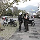 Los uniformados recorren con frecuencia la zona  donde se registró el robo.