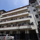 Al sitio llegaron policías para iniciar las investigaciones de este caso.