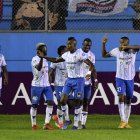 El delantero panameño Alfredo Stephens marcó un doblete en el triunfo de 9 de Octubre ante DIM.