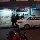 El crimen ocurrió cuando todos los negocios de la cuadra se alistaban para cerrar sus puertas.