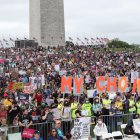 Centenares de mujeres exigen al Supremo de EEUU que mantenga el aborto legal