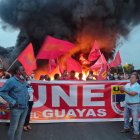 Desde las primeras horas de este lunes 16 de mayo se concentraron para cerrar el puente de la Unidad Nacional.