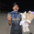 Sebastián Novoa con la medalla de plata que consiguió en la competencia en San Juan. El tricolor repitió podio en el Panamericano.