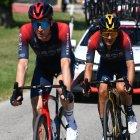 Richard Carapaz (d) dio otro golpe, esta vez en la etapa 11, en un premio que es para velocistas.