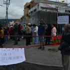 Los vecinos de un barrio del sur de Ambato cerraron las calles en protesta por la falta de seguridad.