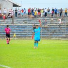 Luis Zambrano está enfocado en su equipo, pero postulará por un cupo en la carrera de medicina.