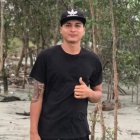 Tres sujetos que se movilizaban en un vehículo de color negro fueron los autores del crimen.