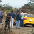 Comuneros alertaron de lo sucedido. El cadáver fue hallado junto al vehículo.