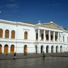 El Teatro Sucre suspendió su agenda temporalmente.