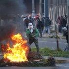 Los manifestantes fueron repelidos con gas lacrimógeno por la Policía. La 12 de octubre fue el ‘campo de batalla’ en el noveno día de  protestas.