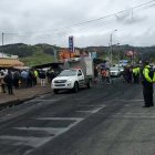 Los nativos de la zona sostienen que la muerte de su compañero se debería al lanzamiento de bombas lacrimógenas.
