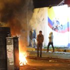 La noche de este miércoles en su intento de dispersar a los manifestantes.