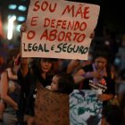 Niña víctima de violación logra abortar en Brasil tras polémica judicial