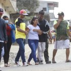 Los familiares de Isaac Rugel llegaron al sitio del suceso.