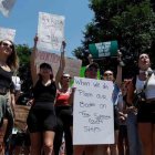 Cientos de manifestantes piden ante el Supremo aborto libre en todo EEUU