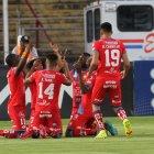 Los puros criollos están adelante en el marcador por 2-1 al finalizar el primer tiempo.