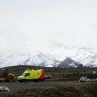 Equipos de rescate se encuentran en el nevado para iniciar operaciones de extracción de cuerpos en caso de necesitarse.