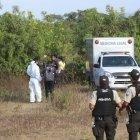 Las unidades de Criminalística y Dinased levantaron indicios del lugar en el que quedó el cuerpo.