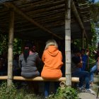 Allegados de los presos masacrados están agotados de esperar.