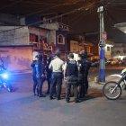 Al sector llegaron policías para iniciar las investigaciones de este ataque armado.