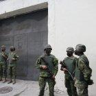 Las autoridades informaron que se trató de una reacción traslado de reos a otras cárceles.