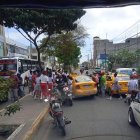 Taxista recibe balazo por mirar a asaltantes durante un atraco en Esmeraldas