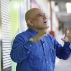 Mauricio Ayora vuelve a estar en su salsa en el informativo de las 05:45, de TC