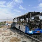 Lugareños comentaron que el conductor trataba de arrancar el vehículo cuando ocurrió el siniestro, en horas de la madrugada.