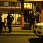 La pareja fue dejada por un pariente en la recepción del hostal, a las 00:20 de este domingo 28 de agosto de 2022. Después se reportó la emergencia