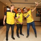 Aunque tienen distintas profesiones, los une el amor por las redes sociales y el equipo.