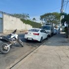 Según moradores, a los dueños de negocios le exigen de entre 500 a 1.000 dólares al mes