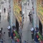 Los tres supuestos vacunadores fueron perseguidos por policías.