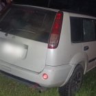 En este vehículo se movilizaban los sujetos detenidos.