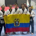 Alejandro Troya, Paula Poveda, Joel Campos, Fernando Salgado y Katlen Jerves consiguieron la medalla para el país.