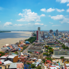 Extranjeros quieren tanto a la perla que hasta remojan el arroz en la sopita.
