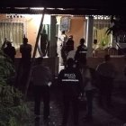 Un adolescente, de 14 años, hijo de dos de los fallecidos también resultó herido de bala