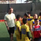 Damián Díaz en su escuela de fútbol al norte de Guayaquil.