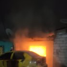 Por la explosión, el taxi con el que ‘camellaban’ también se dañó.