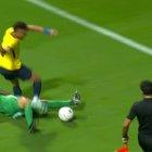 Byron Castillo abandonó la cancha antes de que termine el primer tiempo, en el amistoso ante Irak.