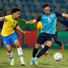 Leonardo Campana (d) disputó varios partidos de eliminatorias y Copa América con la Tri.