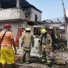 La explosión, suscitada en el callejón Ñ entre la 25 y 26, fue asistida por cinco unidades de combate y una ambulancia del BCBG.