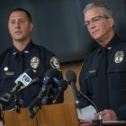 Una empleada de la tienda dijo que su supervisor entró en la sala de descanso de los empleados y abrió fuego contra ellos.