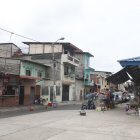 UN HOM




El hecho se registró la noche del jueves en este sector del suroeste porteño.