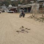 Al día siguiente del crimen todavía se observaban restos de sangre en el punto donde se cometió el asesinato.